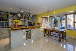 Photo 9- click for photo gallery